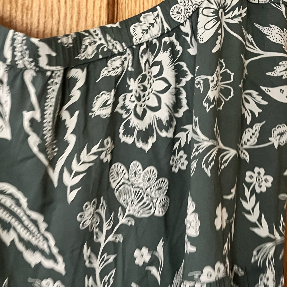 SO goods for life, midi green skirt - Picture 2 of 5